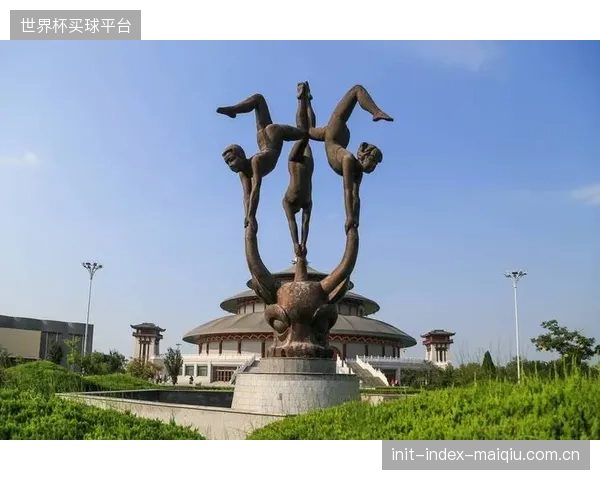 吴桥杂技的生存法则：观察其与地方政府及商业团体的成熟互动如何支撑市场化运作